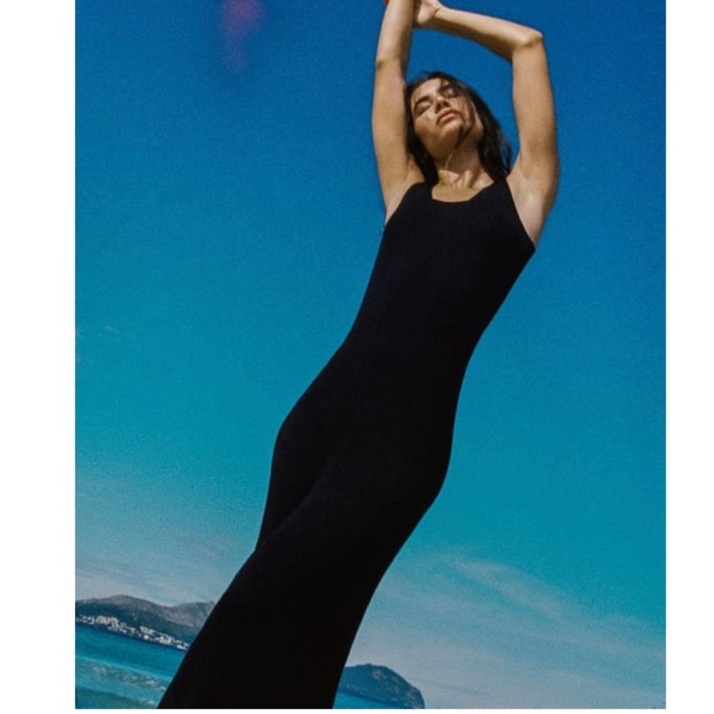 NWT Zara knit midi dress black